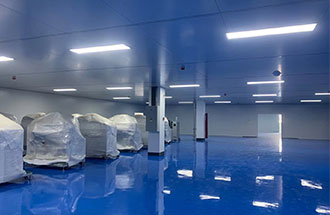 12月18日，志遠(yuǎn)凈化承攬的電子廠無(wú)塵車(chē)間凈化工程收尾中